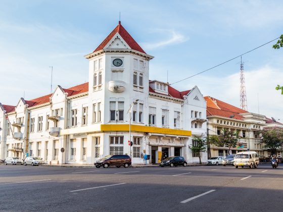 indonesia ir de Yakarta a Surabaya