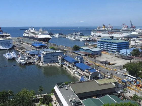 Puerto de Manila, filipineas