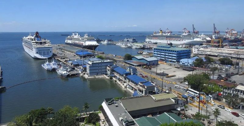 Puerto de Manila, filipineas